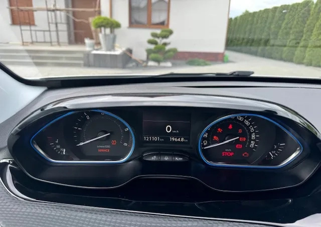 Peugeot 2008 cena 36900 przebieg: 121100, rok produkcji 2015 z Lewin Brzeski małe 529